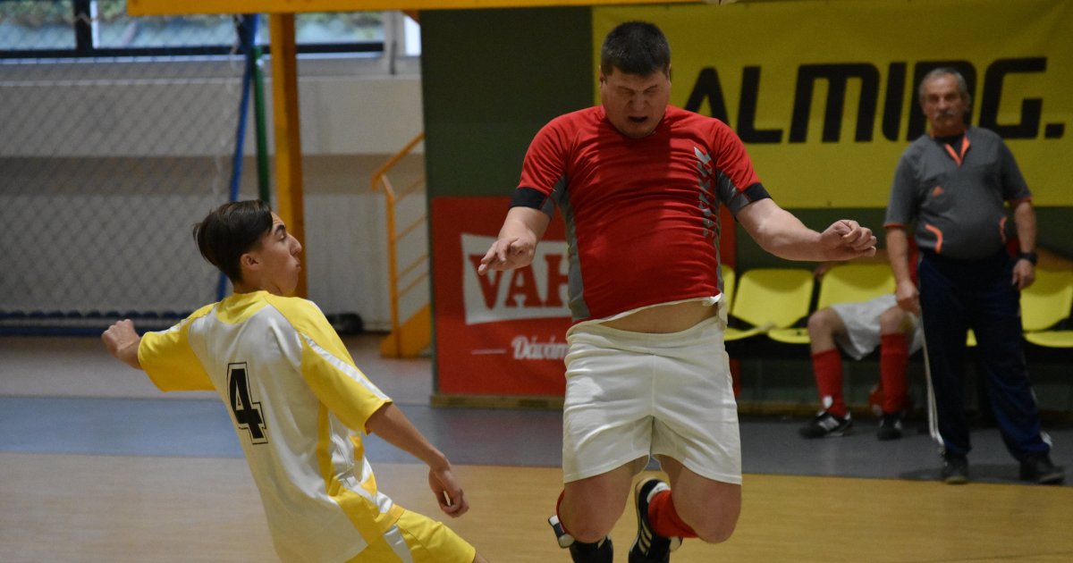Jak pálili ostrými - MFC Hutisko