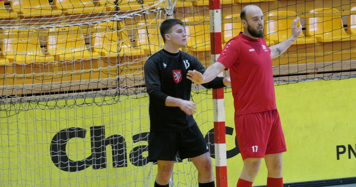 Jiří Dragon - Po konci mistrovského Ajaxu zavírá kasu Perel