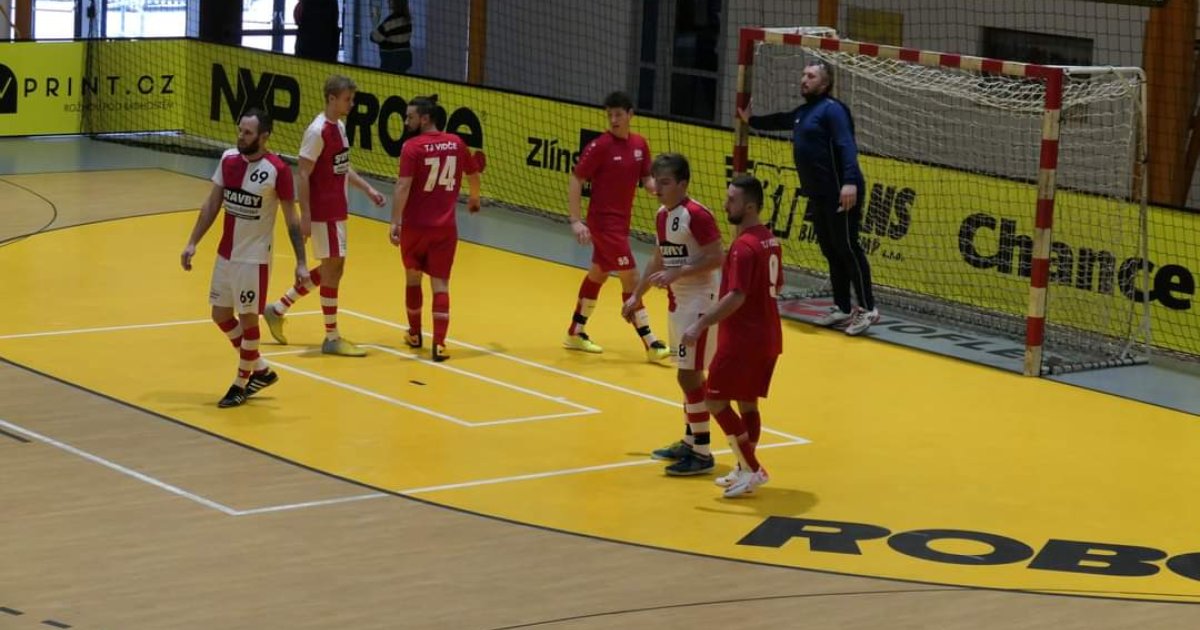 Bar Boru Boru ovlivnil velký fotbal. Amatér B se na gól nadře