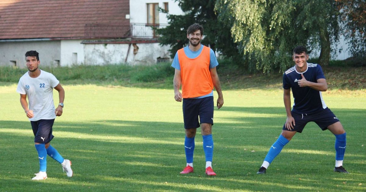 O překvapivé porážce Tornáda B s rezervou Amatéru rozhodla nejen absence klasického brankáře