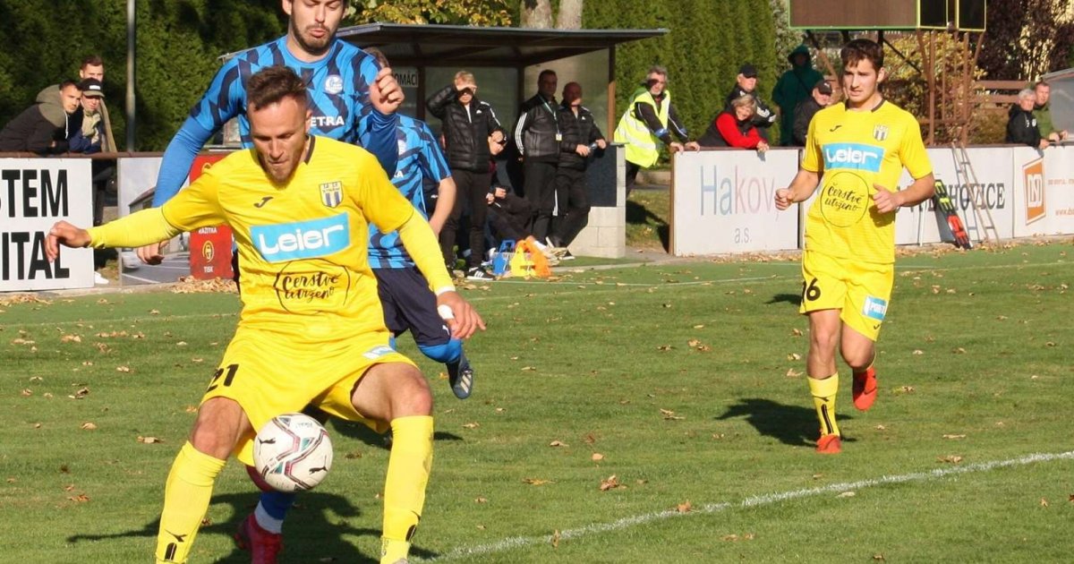 Erik Hrabovský se zatím dělí s Lukášem Fiuráškem o krále střelců okresního přeboru