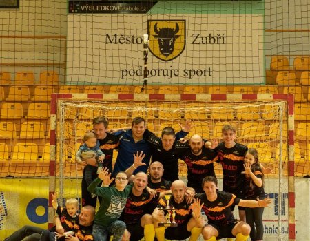 Fotoreportáž - korunovace Draků, mistrů okresního přeboru 2021/2022