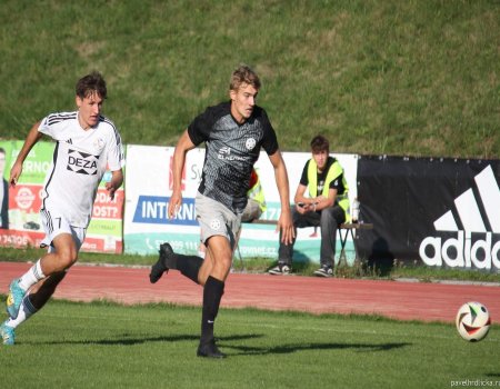 Máme dobrý a zkušený tým a myslím si, že se budeme tlačit na vyšší příčky, říká střelec Rychlých šípů René Veselý