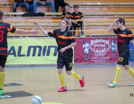 Draci se vezou na vítězné vlně i s nejmladším z rodů Vránů