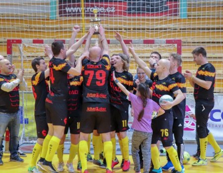 Po 18. kole v čele Draci. O titulu se rozhodne mezi nimi a Krásnem